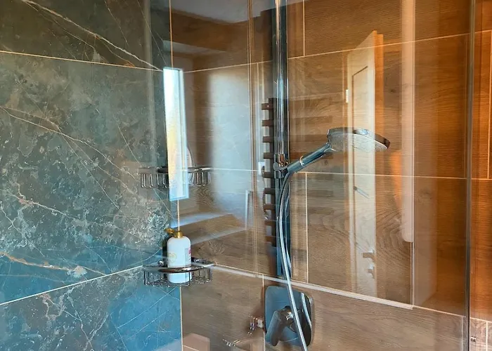 Lipa アパート Tlmace