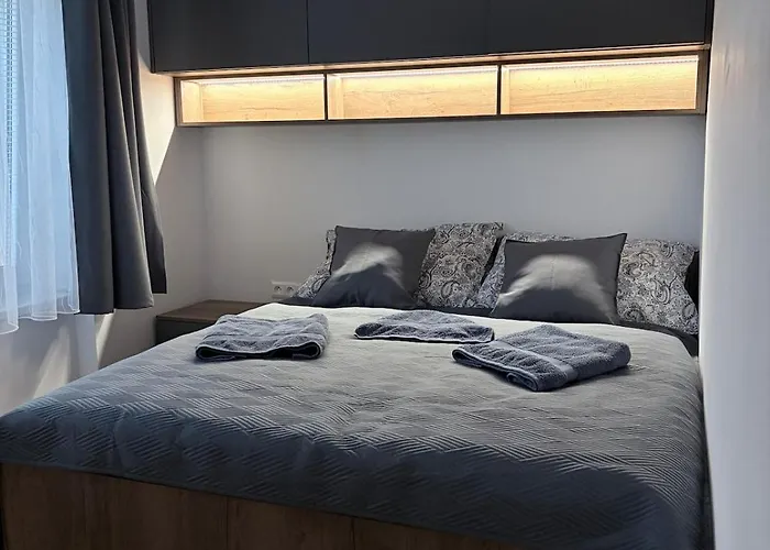 Lipa アパート Tlmace